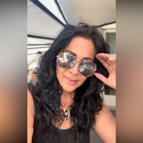 Meet your Posher, Lydia - Picture 10 of 14